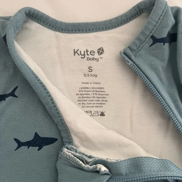 Kyte BABY blue shark sleep sack size small 0.5 tog, VGUC - Picture 2 of 2